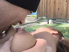 ［野外強姦］ 黒人女を犯る！ 10代黒人美女無差別レイプ 3　サンプル画像02